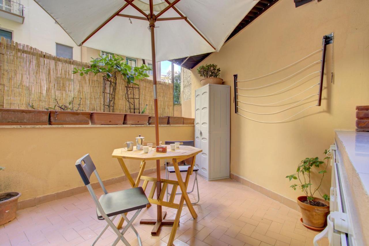 Appartement Vomero-Rossini à Naples Extérieur photo