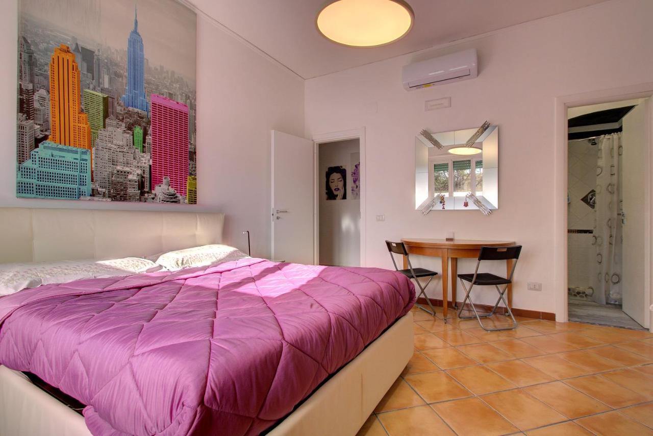 Appartement Vomero-Rossini à Naples Extérieur photo